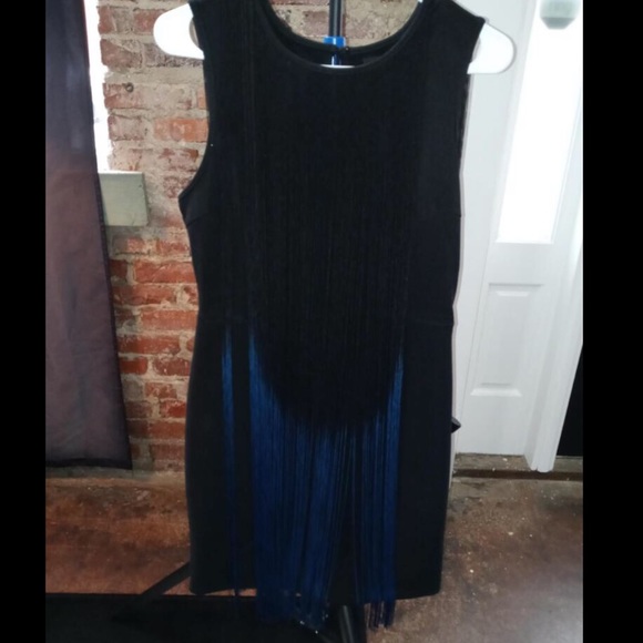 Dress - Picture 2 of 6